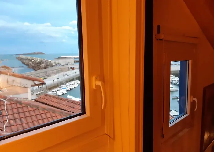 Andra Mari Portua